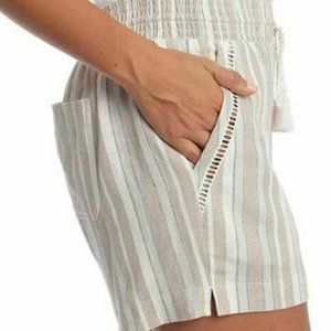 Brand new Briggs Ladies Linen short in Beige